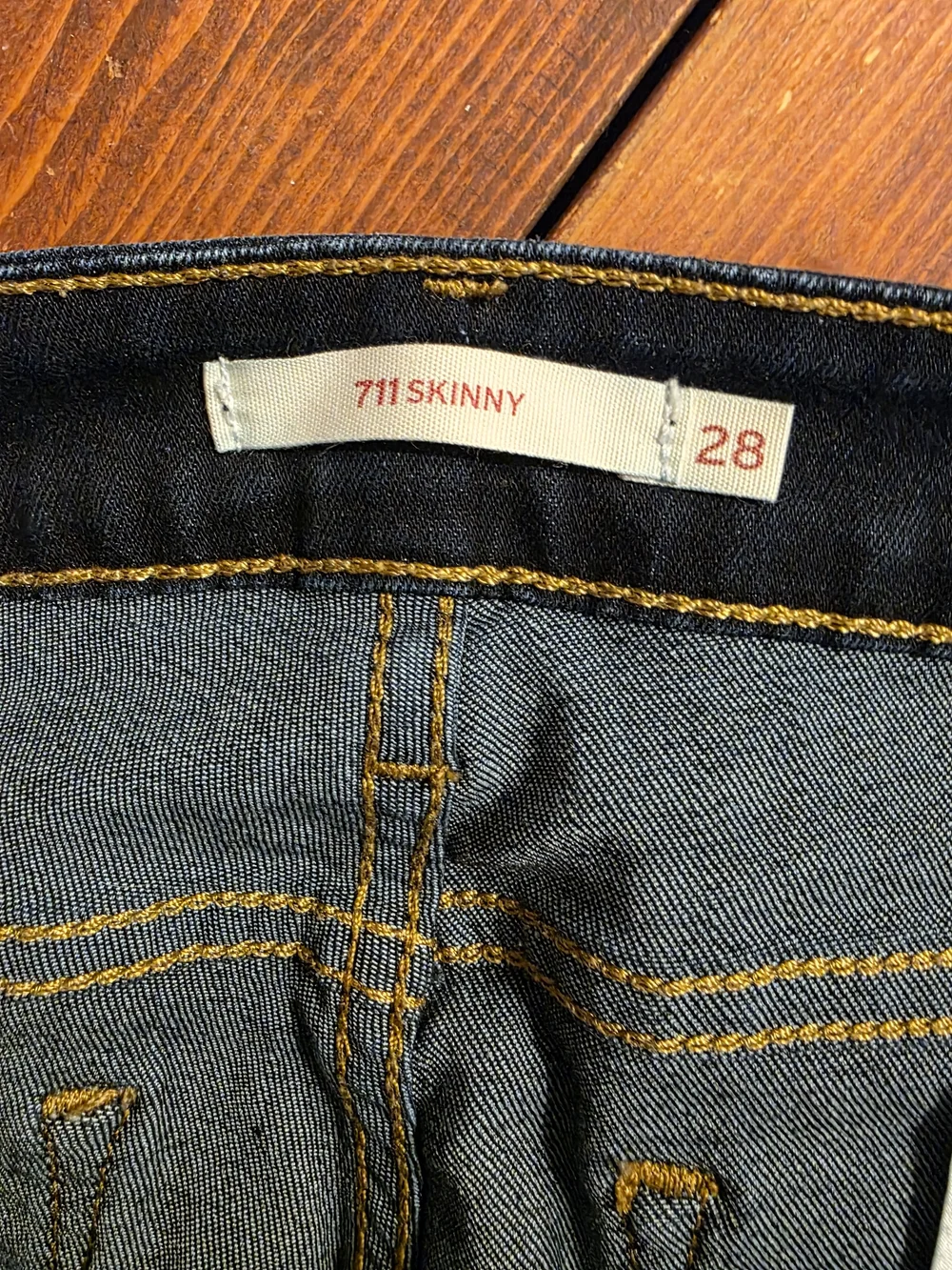 Levi's Women's Skinny Jeans in Dark Blue Denim